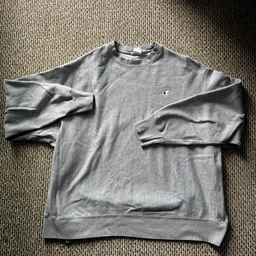 VINTAGE GREY CHAMPION SWEATSHIRT
